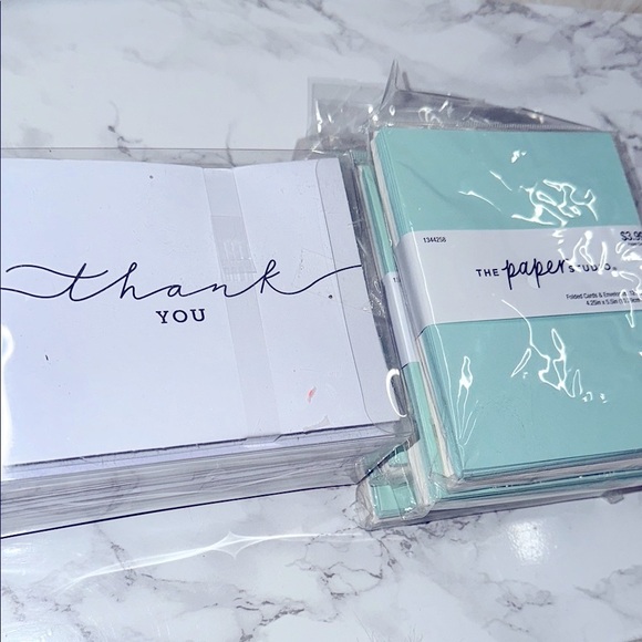 100 Mint Green and White Thank You Cards and 4 packs note cards with envelopes - Picture 1 of 6